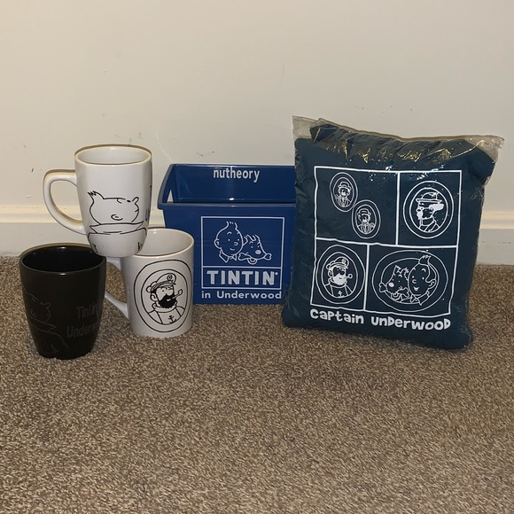 nutheories Sweaters - Tintin in Underwood made by order set of gift